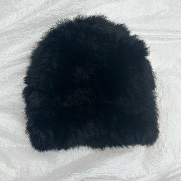 BARNEYS NEW YORK Fur Cap/Hat. Black - Picture 6 of 13